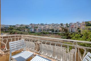 Valley View - Private Room with Balcony By SF Homes R4 - 9