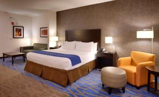 Holiday Inn Express & Suites Overland Park by IHG - 9