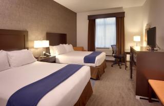 Holiday Inn Express & Suites Overland Park by IHG - 8