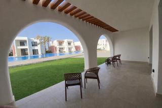 Stylish Makadi Heights 2BR Chalet Lagoon-front - 1