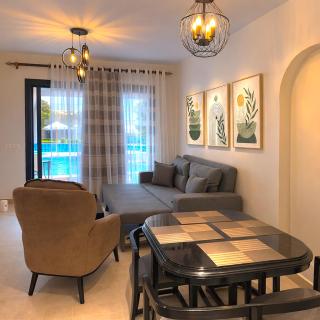 Stylish Makadi Heights 2BR Chalet Lagoon-front - 5