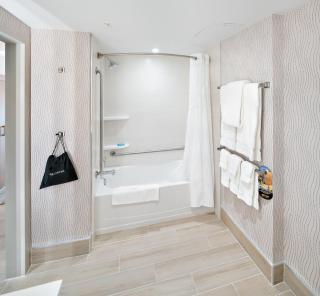 Holiday Inn Express - Red Deer North by IHG - 8