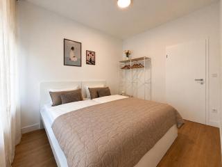 Tempora Homes - Central Apartment - 5