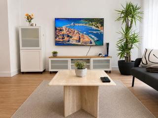 Tempora Homes - Central Apartment - 9