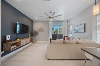 4BR Downtown Home Perfect Location with EV Garage - 8