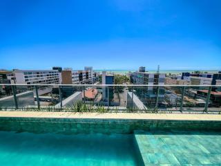 Box 150 #609 - Piscina na Cobertura - 1