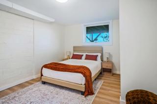 Modern 1BR Lower Level Private Entry & Backyard - 2