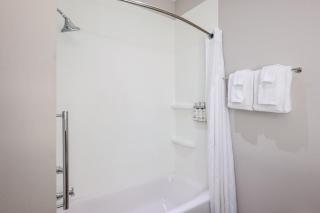 Holiday Inn Express Troy by IHG - 7