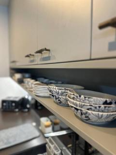 Stylish 2 bed, central city apartment & free park - 7