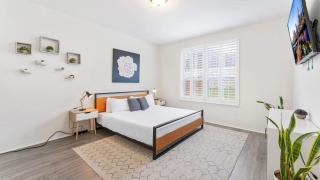 Close to CotA & Downtown Spacious & Cozy 4BR - 9