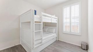 Close to CotA & Downtown Spacious & Cozy 4BR - 3