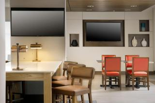 Holiday Inn Express & Suites Bay City by IHG - 8