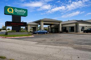 Quality Inn & Suites Moline Airport - 7