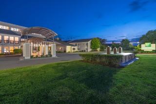 Holiday Inn Cape Cod - Hyannis by IHG - 0