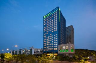 Holiday Inn Nanjing Harbour by IHG - 8