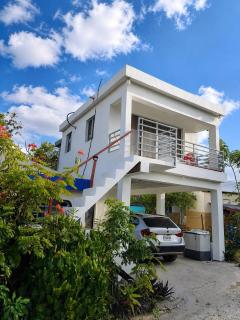 Studio apartment with available parking - 4