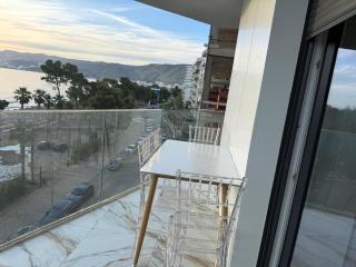 Apartment with Balcony and sea view - 4
