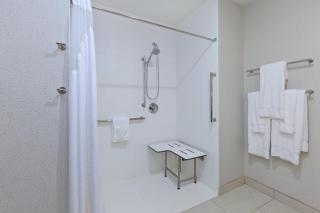Holiday Inn Express & Suites Painesville - Concord by IHG - 1