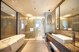 Crowne Plaza Qidong by IHG - 3
