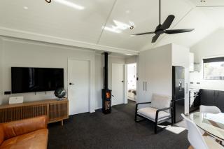 Well Located | Stylish | Scenic - HS86003 - 7