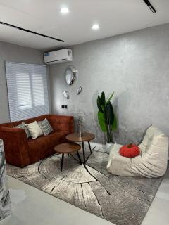 Silver studio with ambient light, airy - 0
