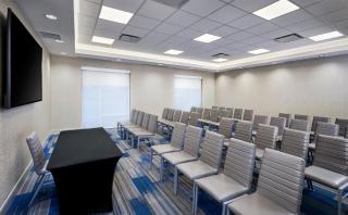 Holiday Inn Express & Suites Windsor East - Lakeshore by IHG - 2