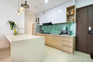 best price 2 bedrooms apartment at Rivergate residence building - 0