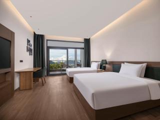 Holiday Inn Resort Wanning Shenzhou Peninsula by IHG - 5