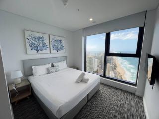 Meriton L47 with SeaViews and CarPark - 8