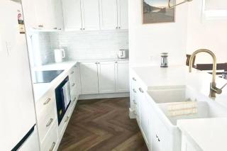 Surfers Luxury House 3 bed 2.5 Bath 2 Parks - 7