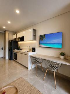 Luxury Suite Steps to Beach Bello Horizonte - 2