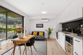Queenstown Central Escape - 0
