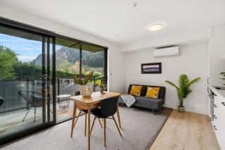 Queenstown Central Escape - 8