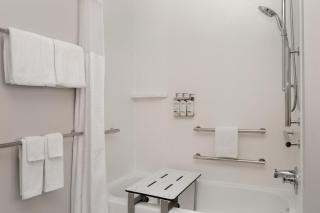 Holiday Inn Express & Suites Alton St Louis Area by IHG - 8