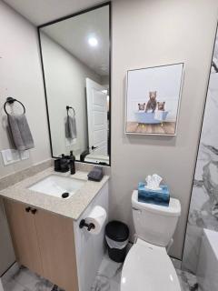 Cozy Basement Retreat Private Entrance - 2