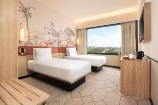 Holiday Inn Gurgaon NH8 by IHG - 9