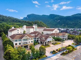 Pullman Zhangjiajie Hotel - 7