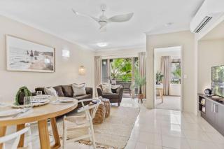 Lux Resort Cairns 9 Pools Gym BBQ Free Parking - 0