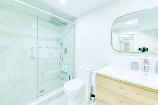 Luxury 3BR Suite, EV Charger, Long Stays - 1