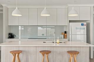 Modern Getaway in Dunsborough - 6