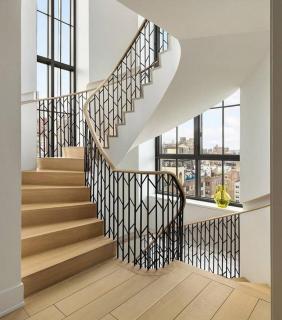 Penthouse with Private Rooftop Terrace - 3