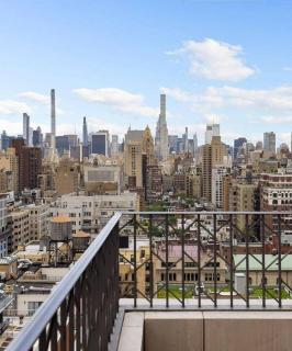 Penthouse with Private Rooftop Terrace - 6