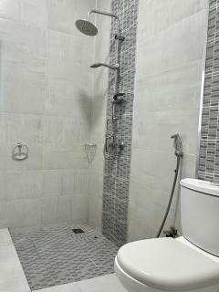 En-suite Room- Walk to Renaissance Monument - 1