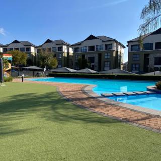 Family Elegant Smart Home - 1