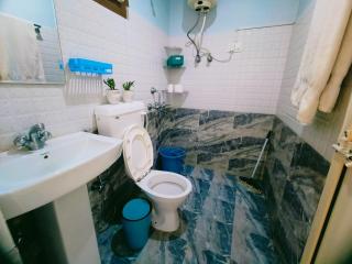 Blue Hills Sunrise Loft #1 Mcleodganj - 6
