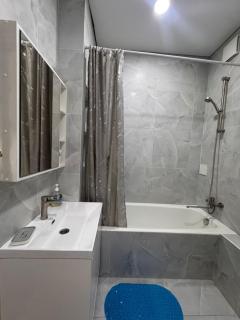 White & Wood apartment - 1