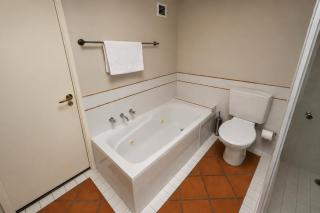 Sea Breeze Apartment - Direct Ocean Views - Top Floor - Perth - 1