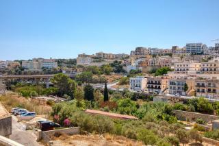 Valley View - Private Room w Balcony By SF Homes R8 - 8