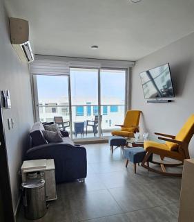 Elessa Beachfront Apartment Ocean Views in Morros - 0