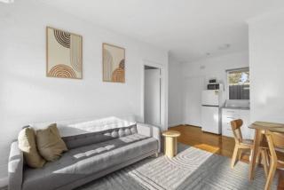 Plympton 1BR - Walk to Beach, Drive to City - 0